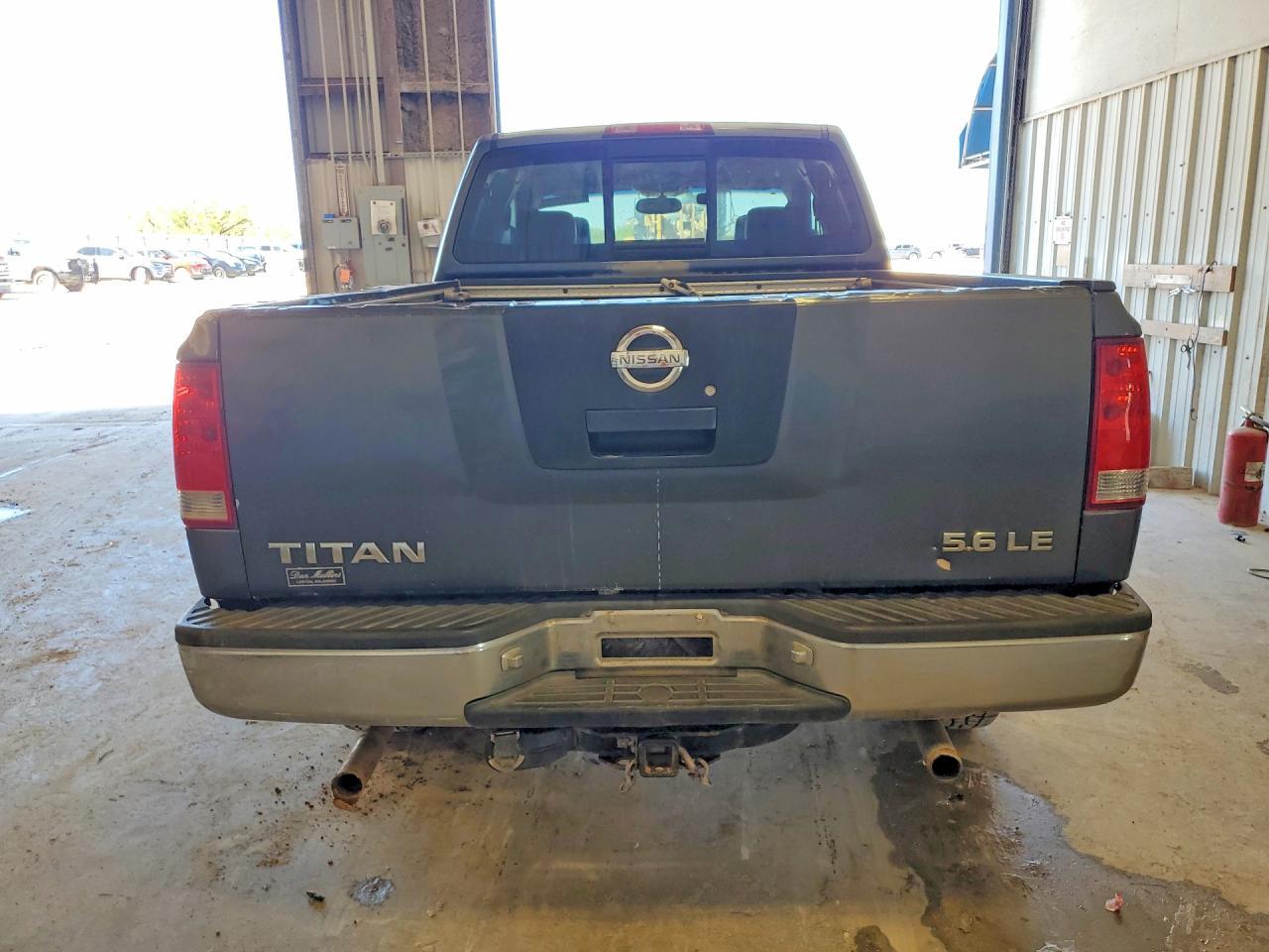 2004 NISSAN Titan