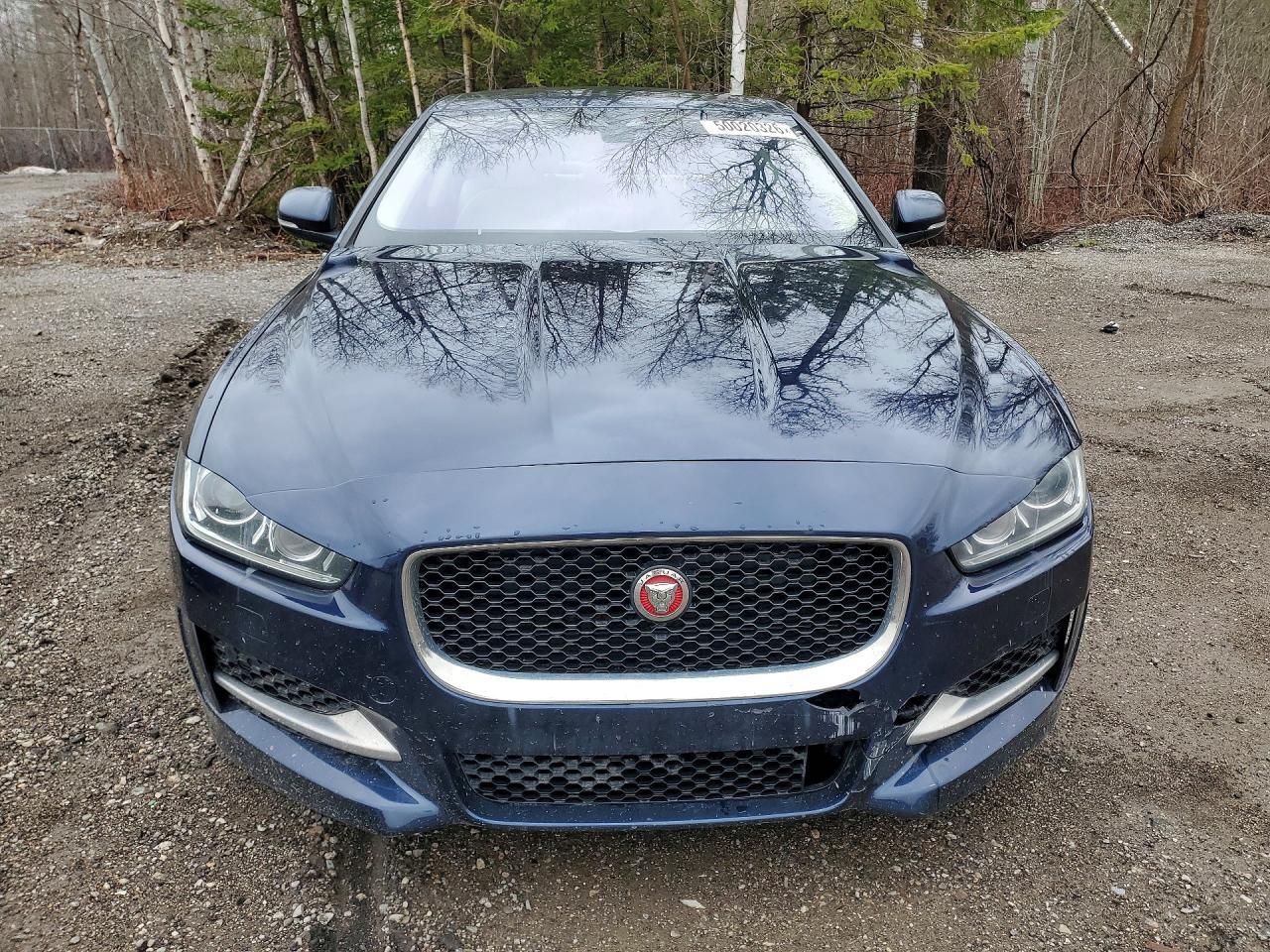 2017 JAGUAR XE