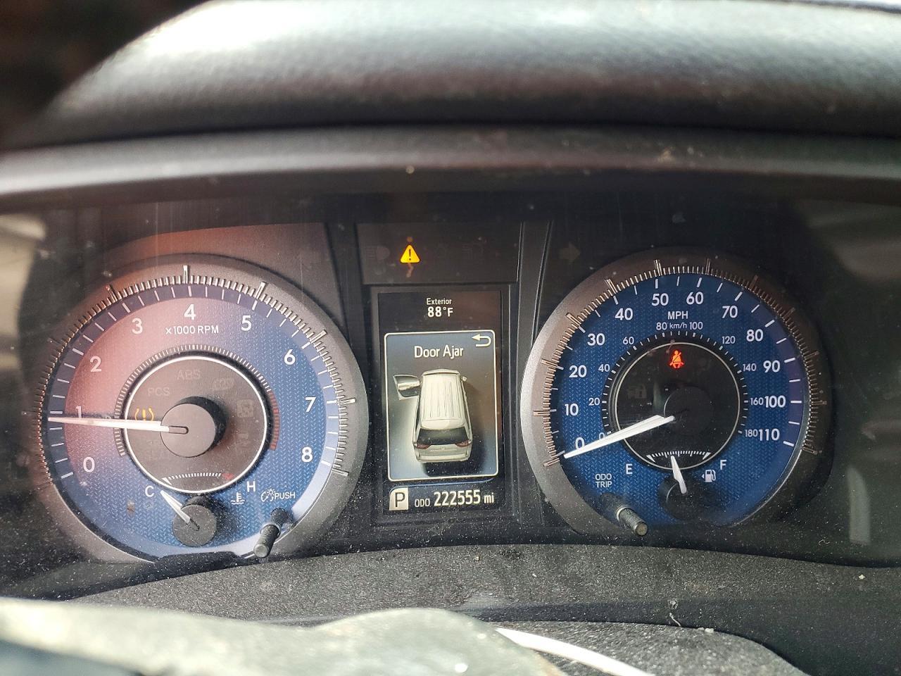 2015 TOYOTA SIENNA