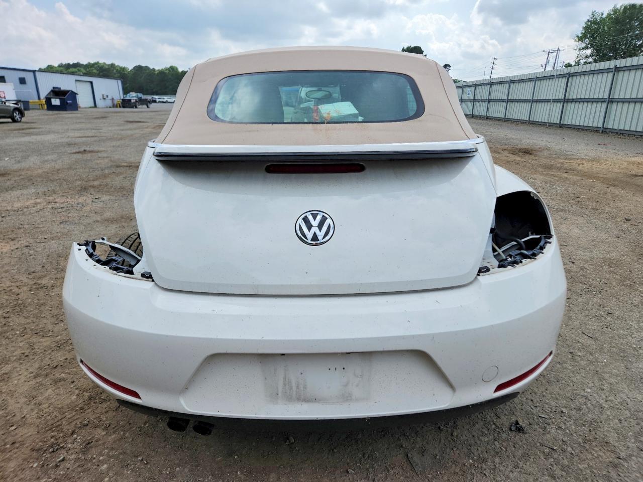 2013 VOLKSWAGEN Beetle
