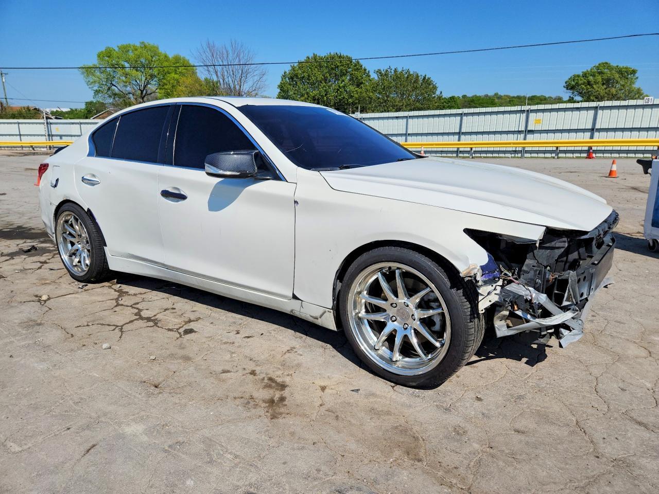 2014 INFINITI Q50
