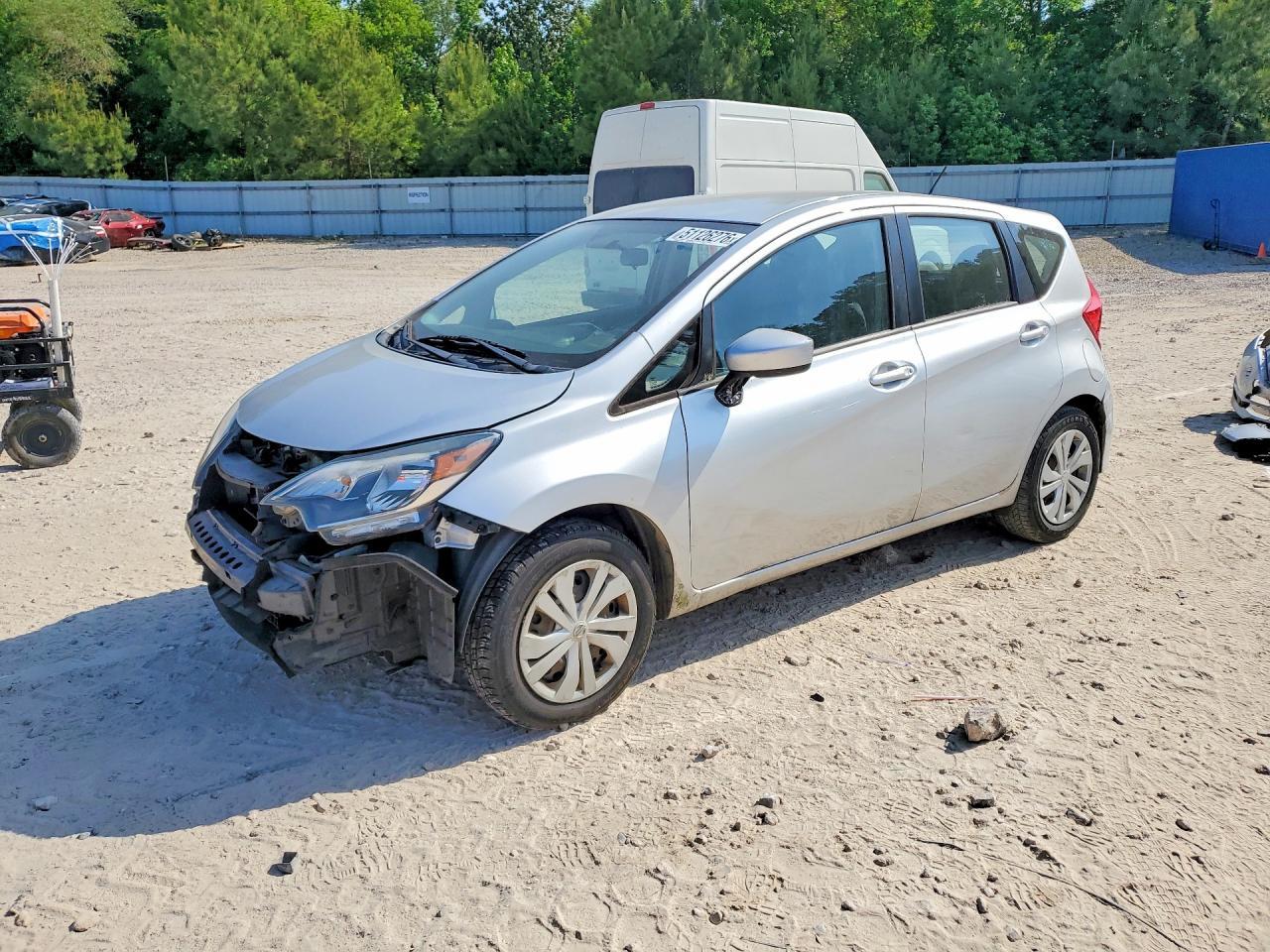 2017 NISSAN Versa Note
