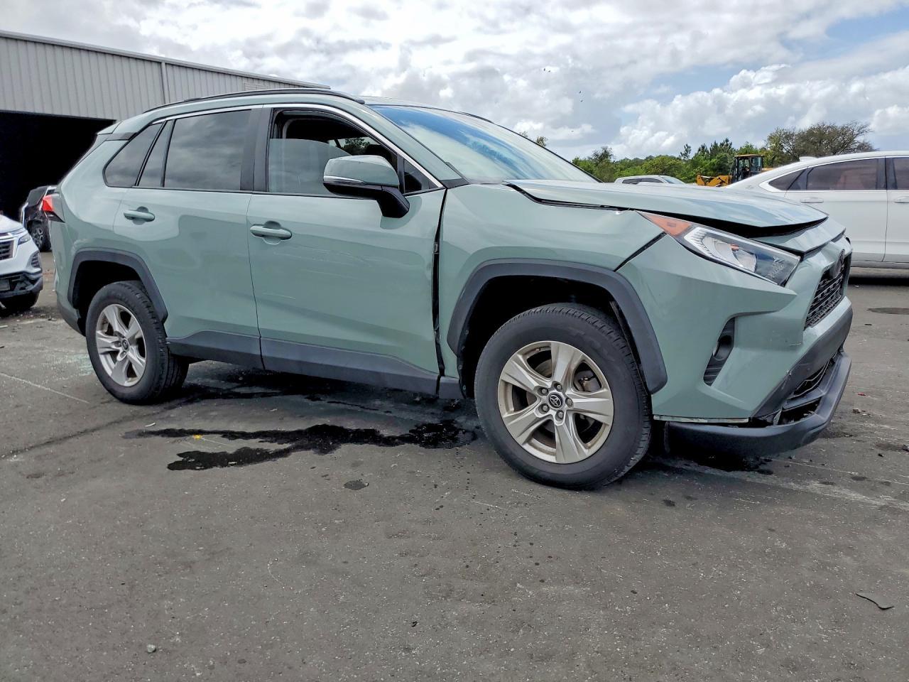 2019 TOYOTA RAV4
