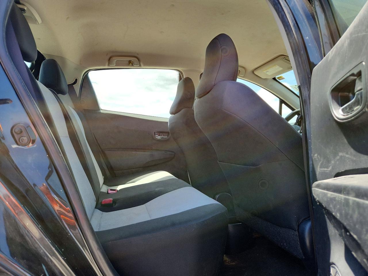 2014 TOYOTA YARIS