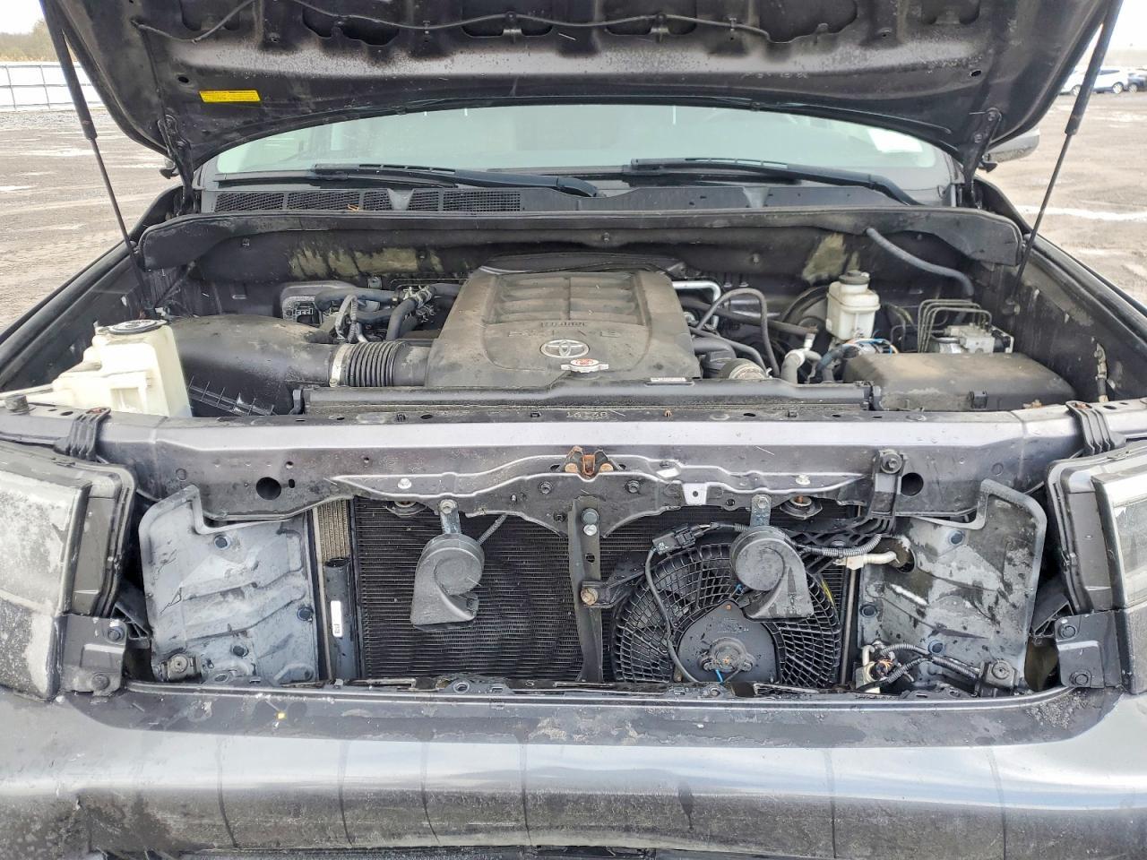 2018 TOYOTA Sequoia