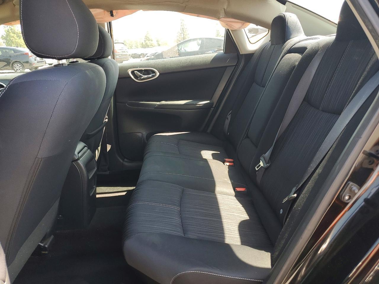 2016 NISSAN SENTRA