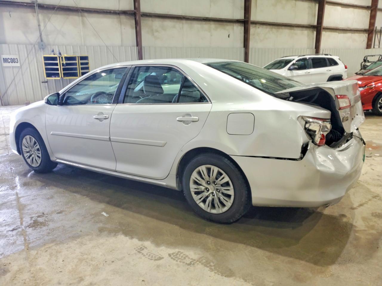 2014 TOYOTA CAMRY