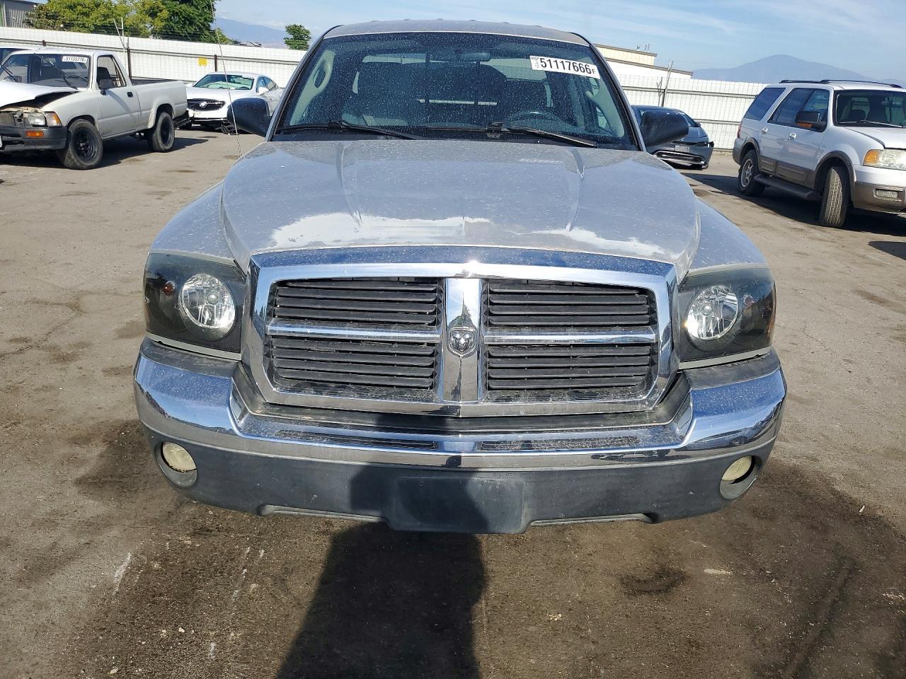 2005 DODGE Dakota