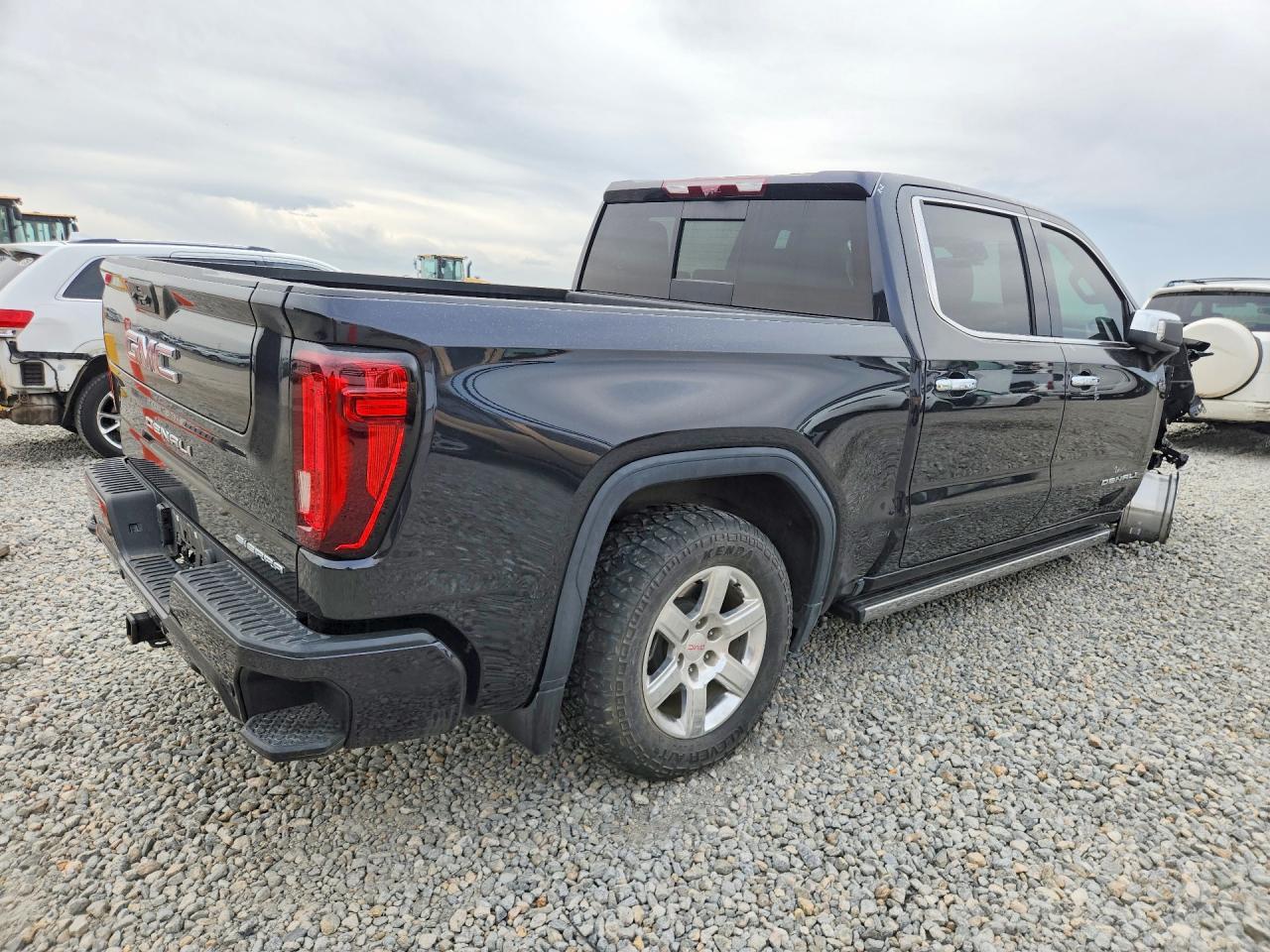 2023 GMC Sierra