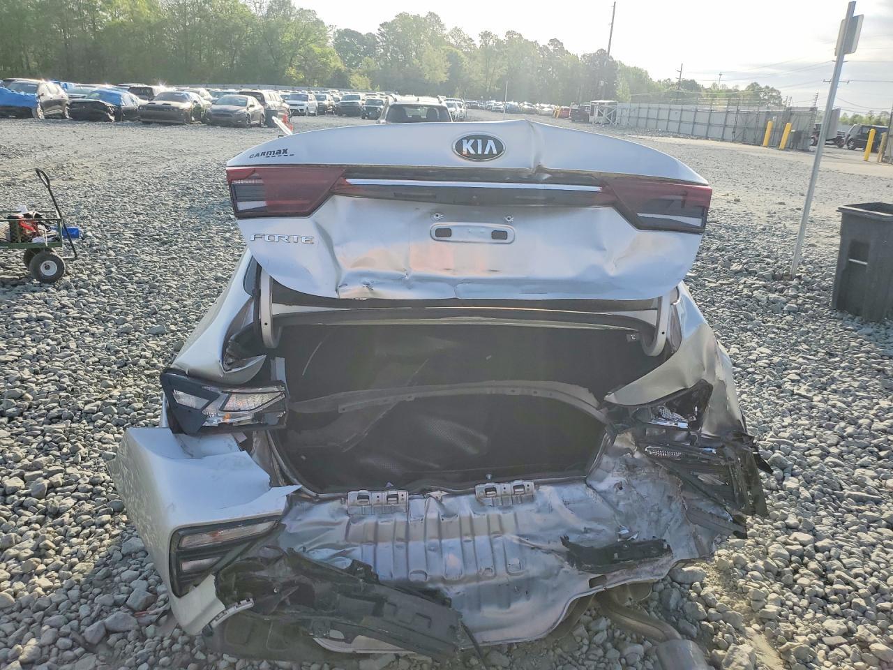 2019 KIA FORTE