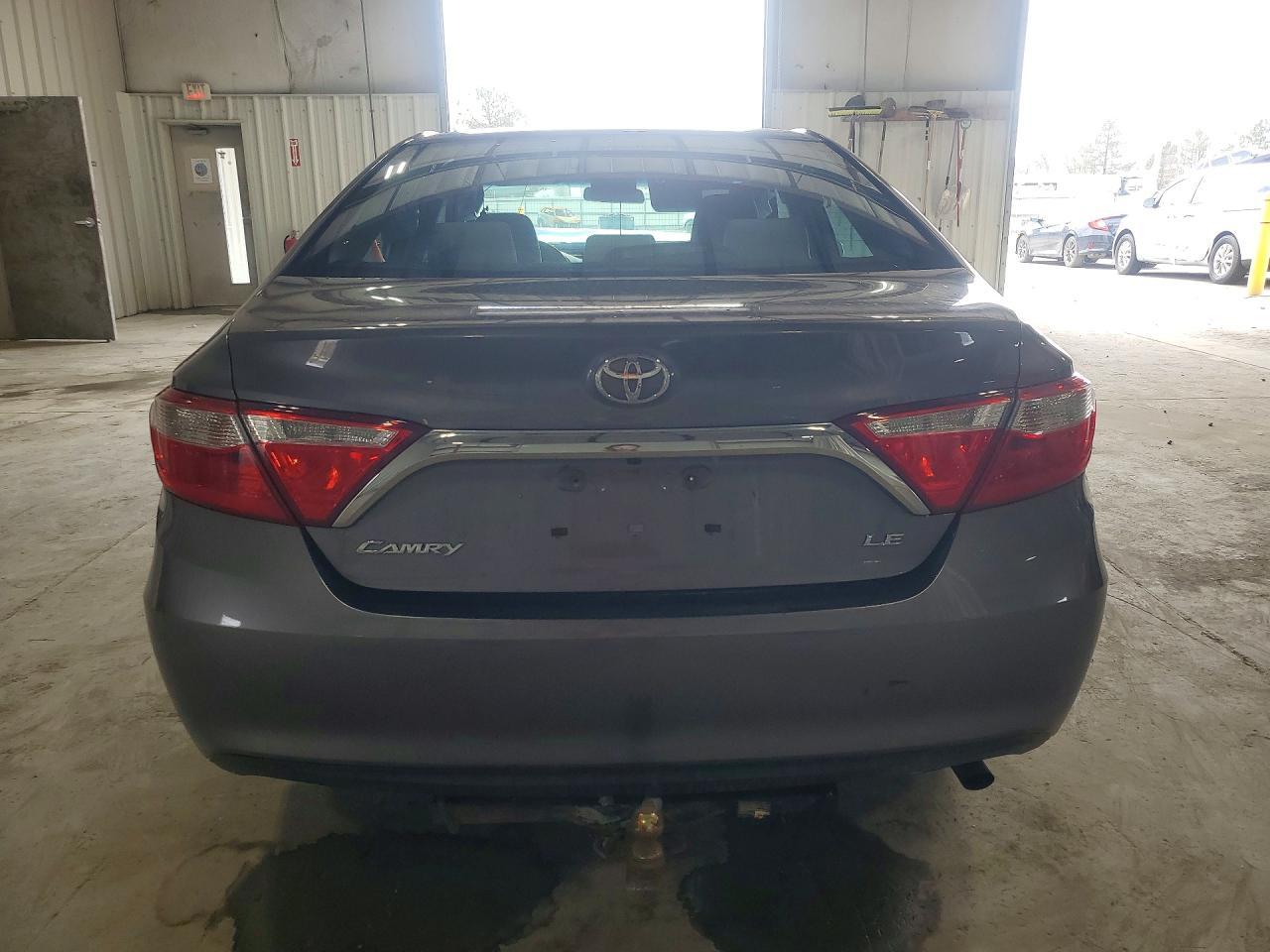 2015 TOYOTA CAMRY