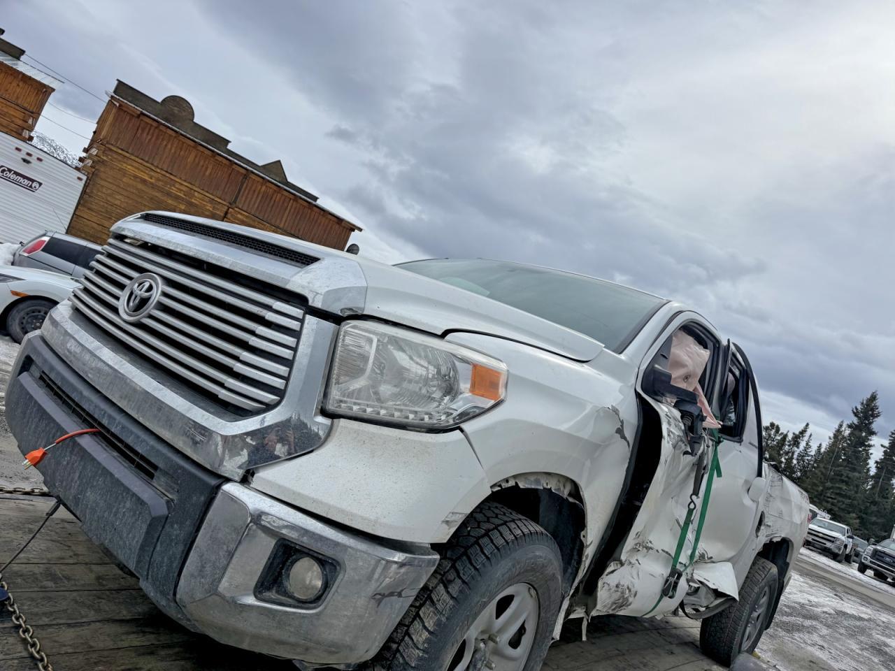 2016 TOYOTA TUNDRA