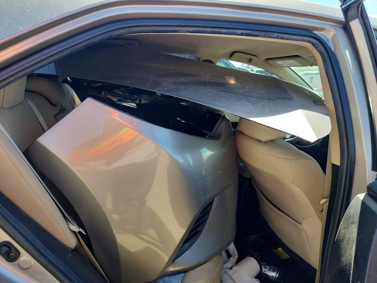 2015 TOYOTA COROLLA