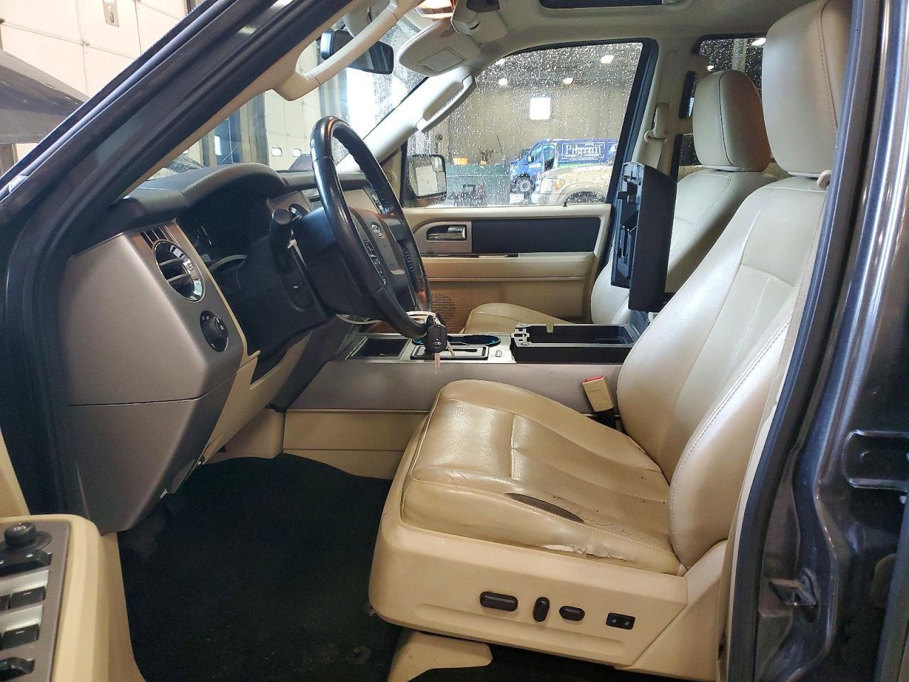 2017 FORD Expedition
