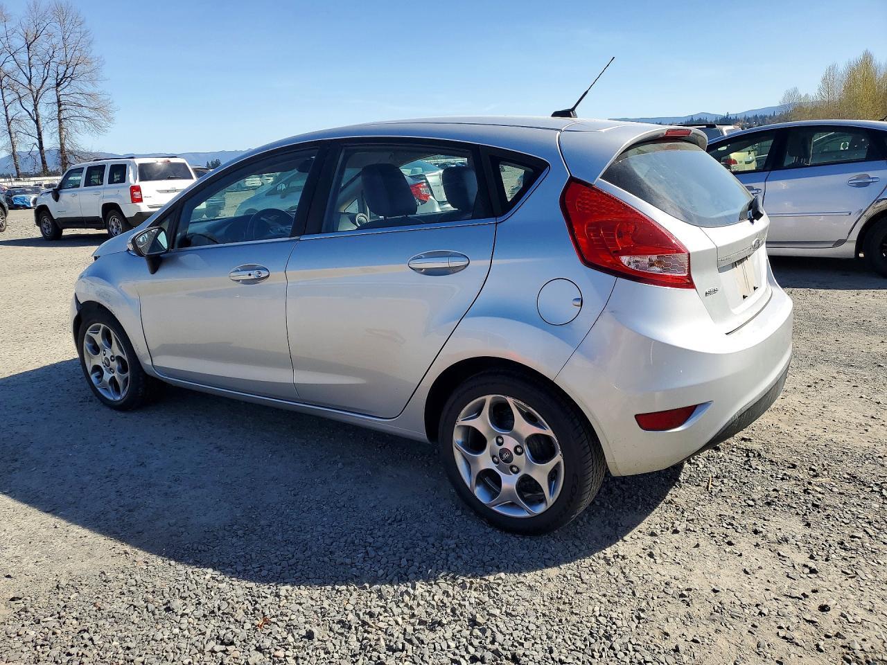 2011 FORD Fiesta