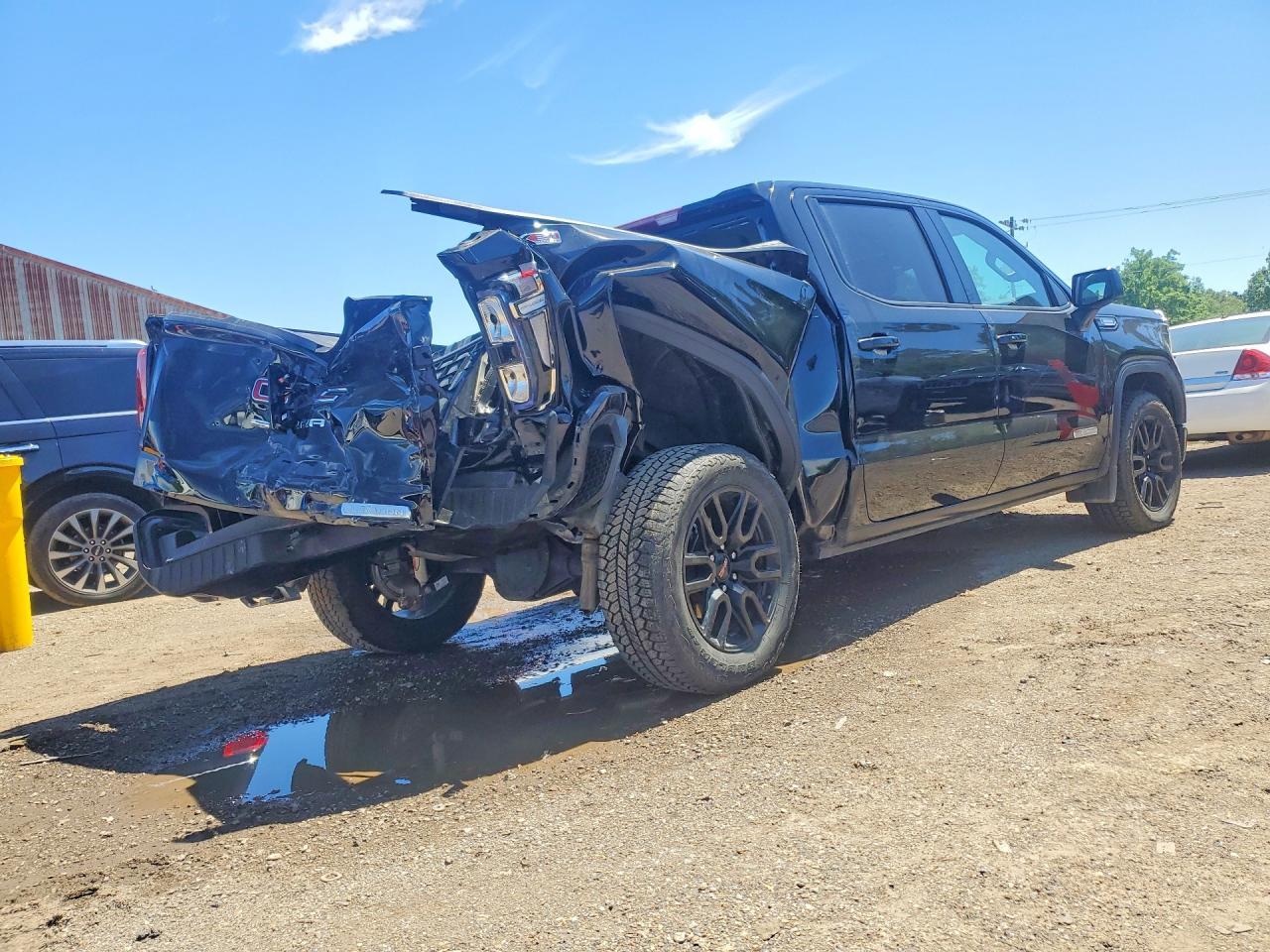 2025 GMC Sierra