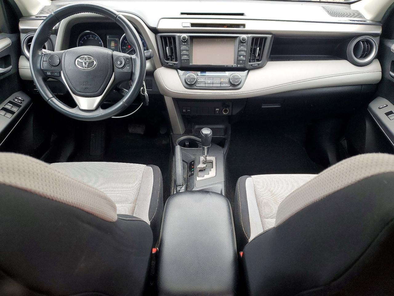 2016 TOYOTA RAV4