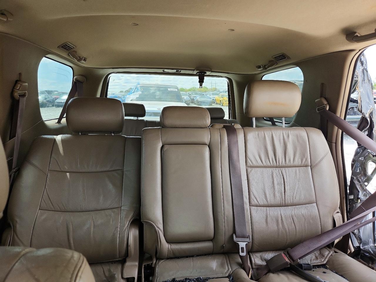 2004 TOYOTA Sequoia