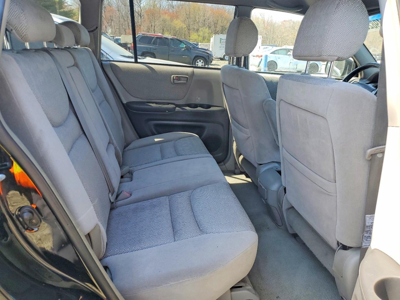 2002 TOYOTA HIGHLANDER