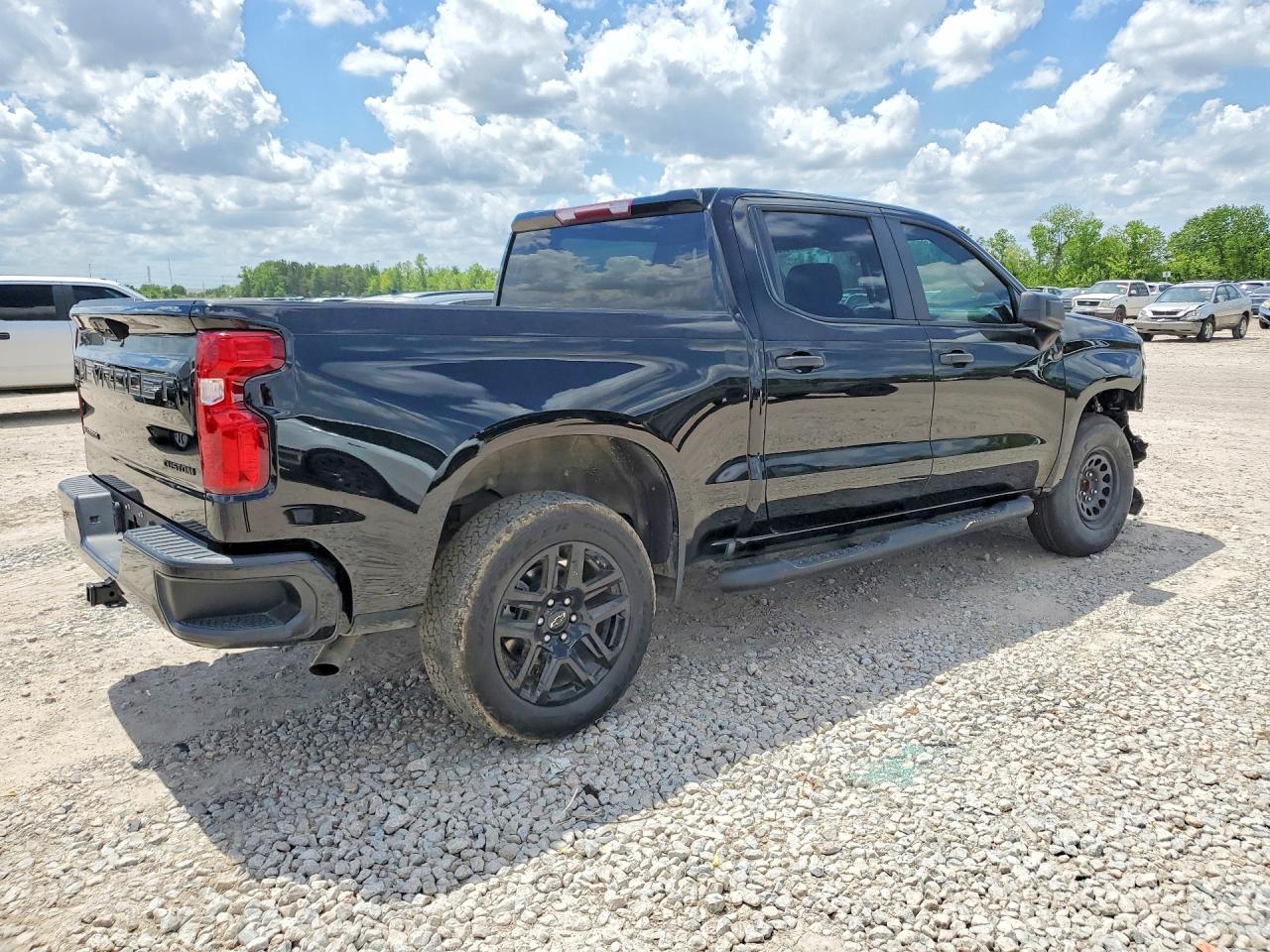 2024 CHEVROLET Silverado