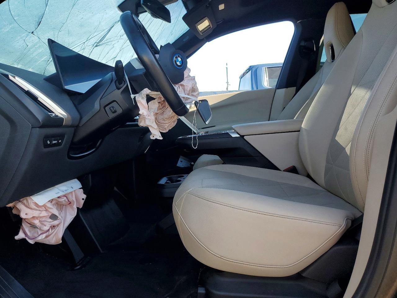 2024 BMW iX