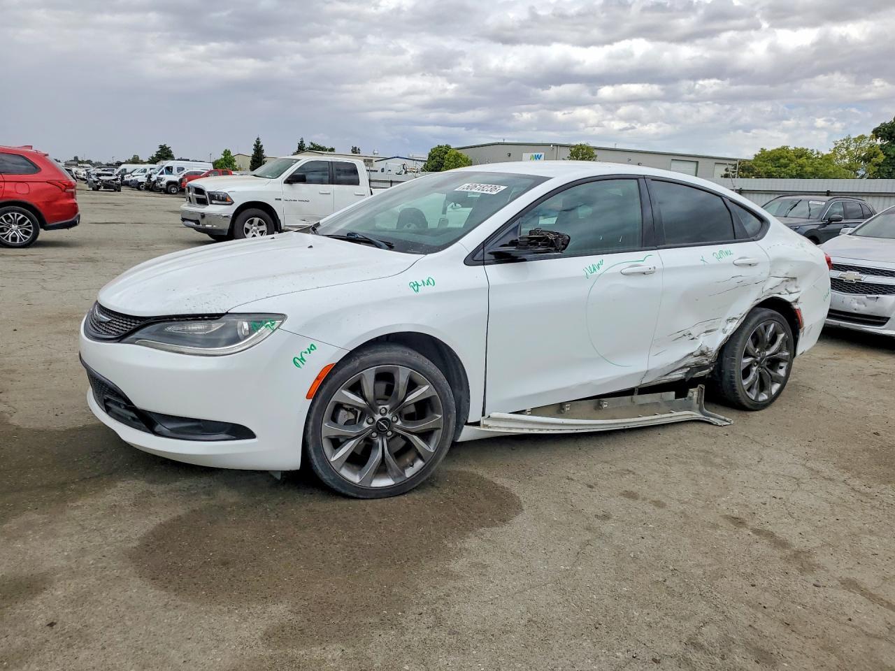 2015 CHRYSLER 200