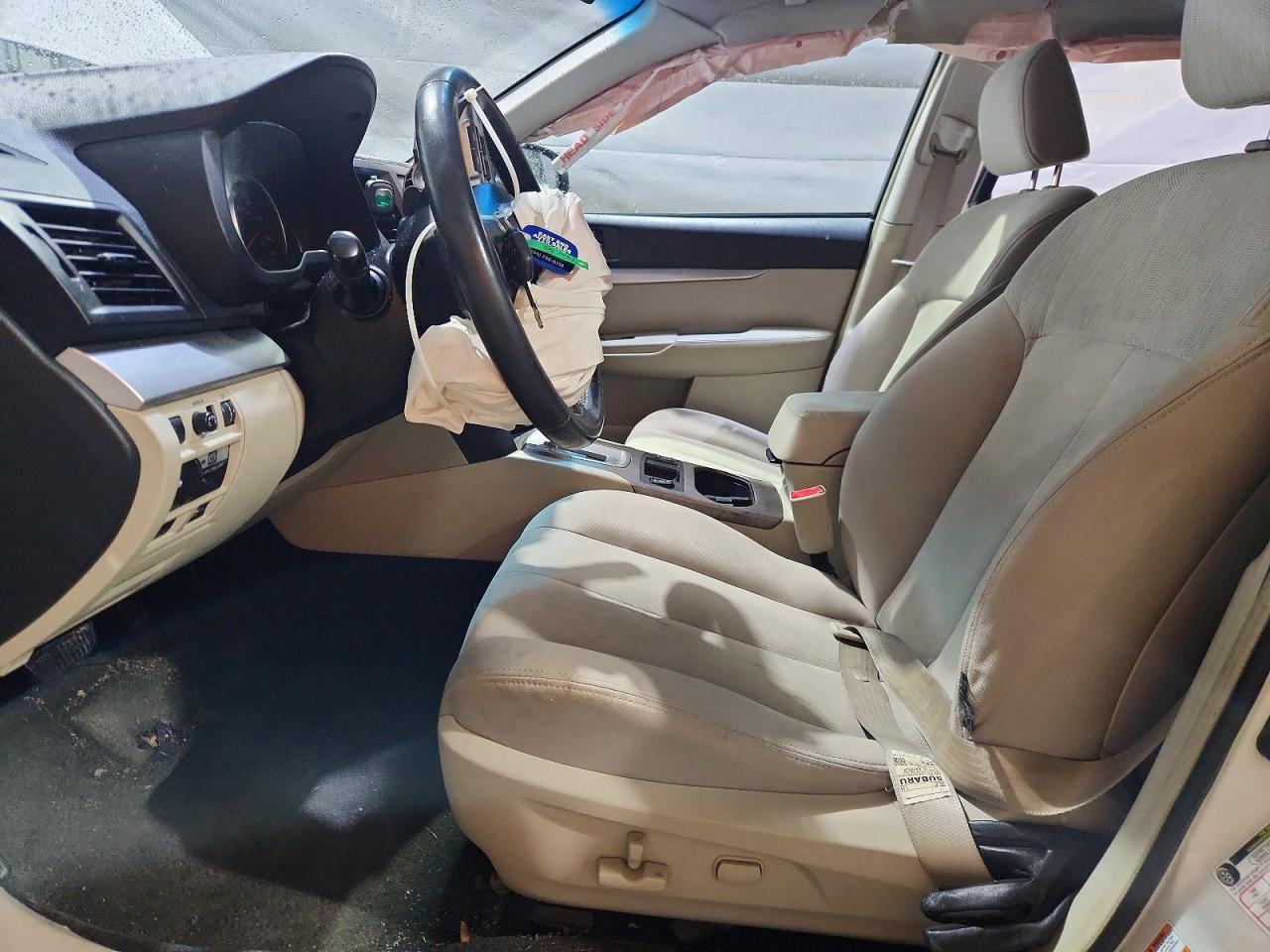 2014 SUBARU Outback