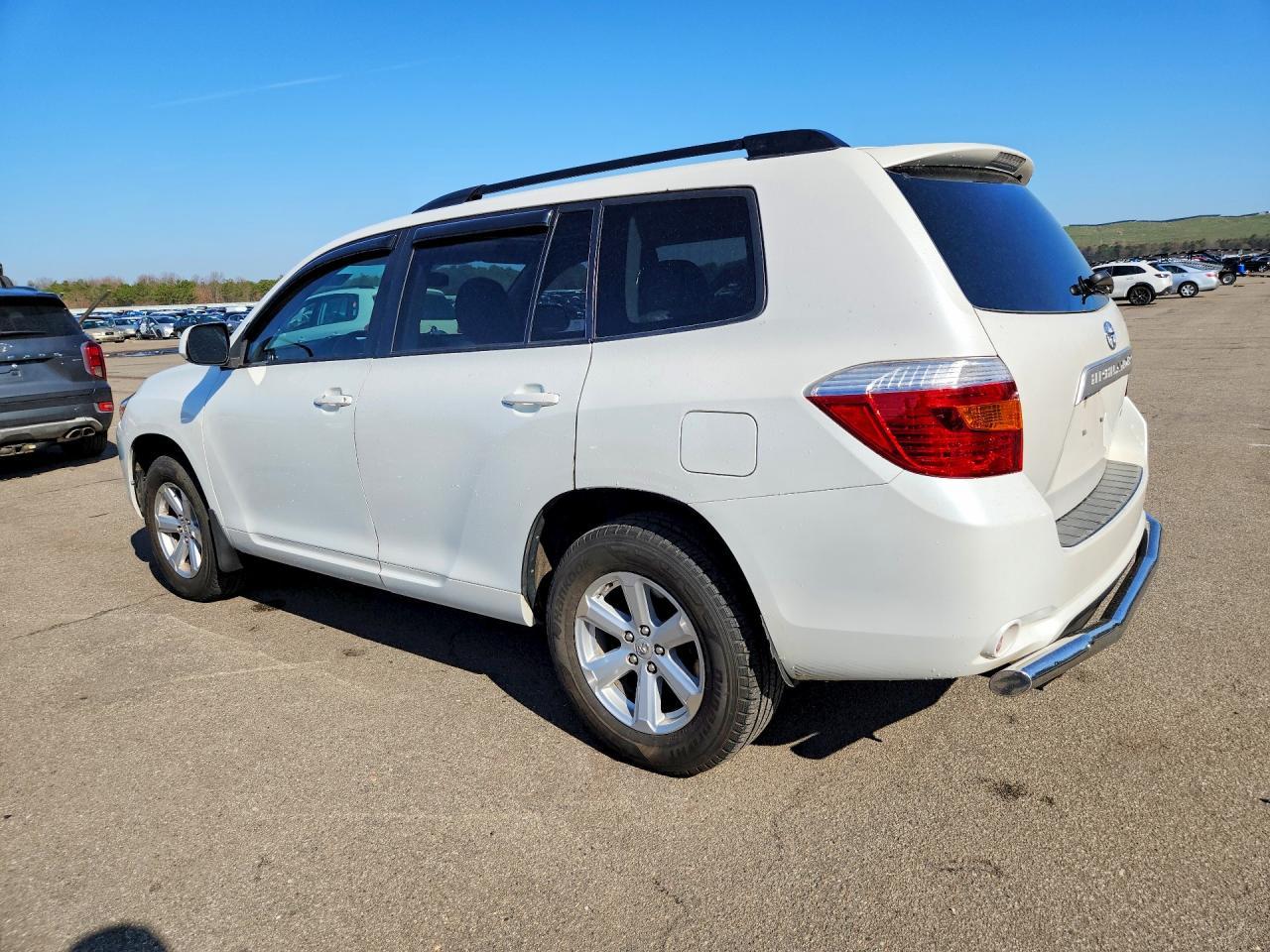 2010 TOYOTA HIGHLANDER