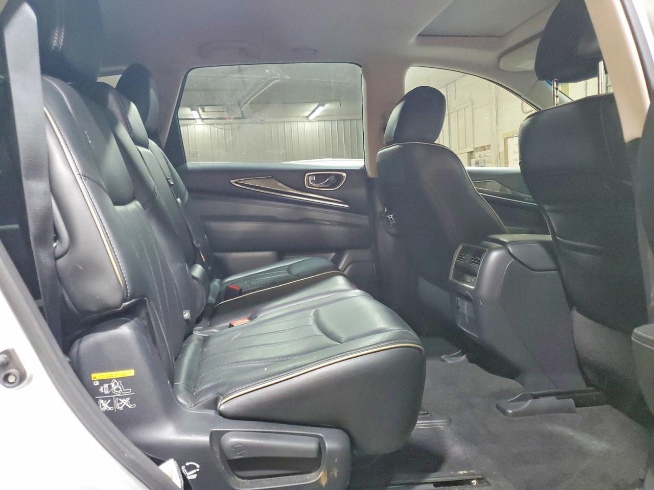 2016 INFINITI QX60