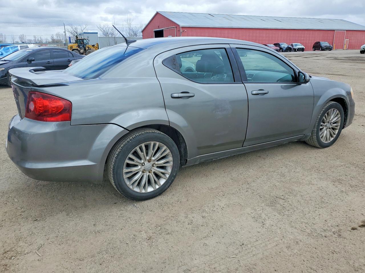 2013 DODGE Avenger