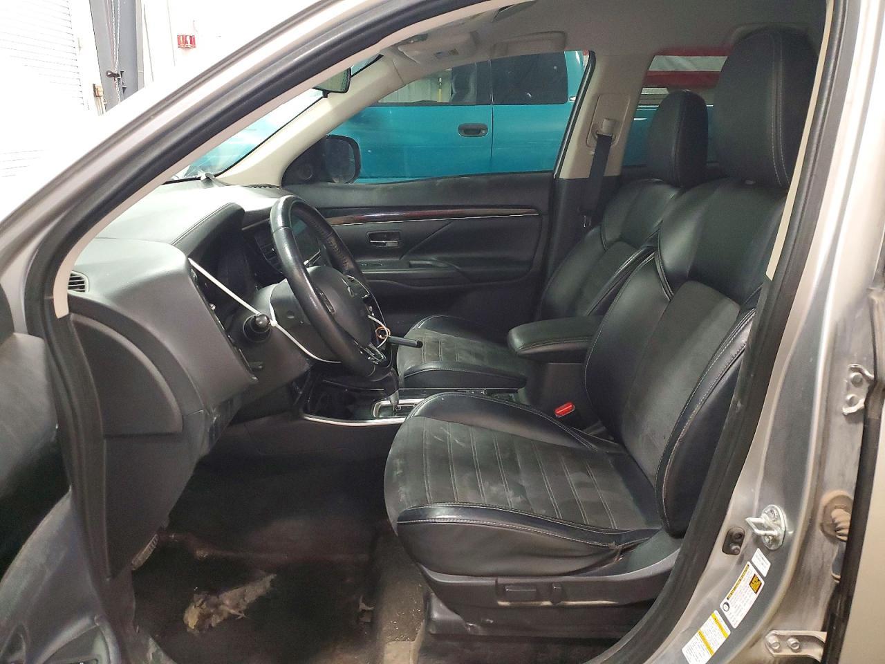2019 MITSUBISHI outlander
