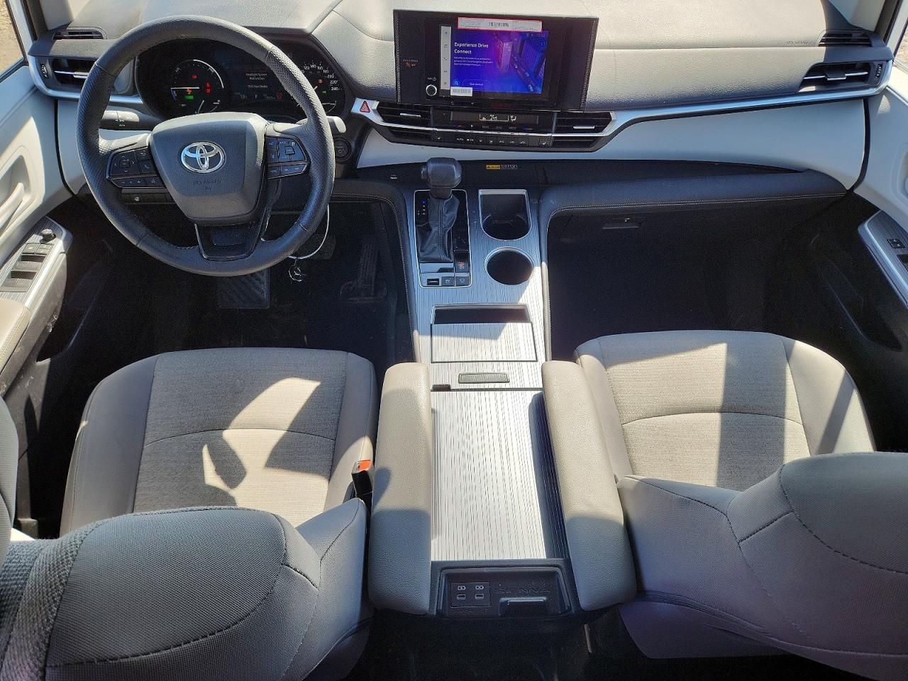 2025 TOYOTA SIENNA