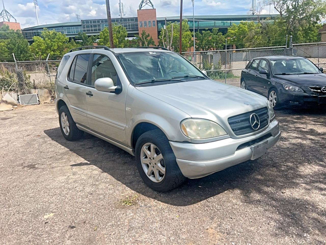 2001 MERCEDES-BENZ ML-Class
