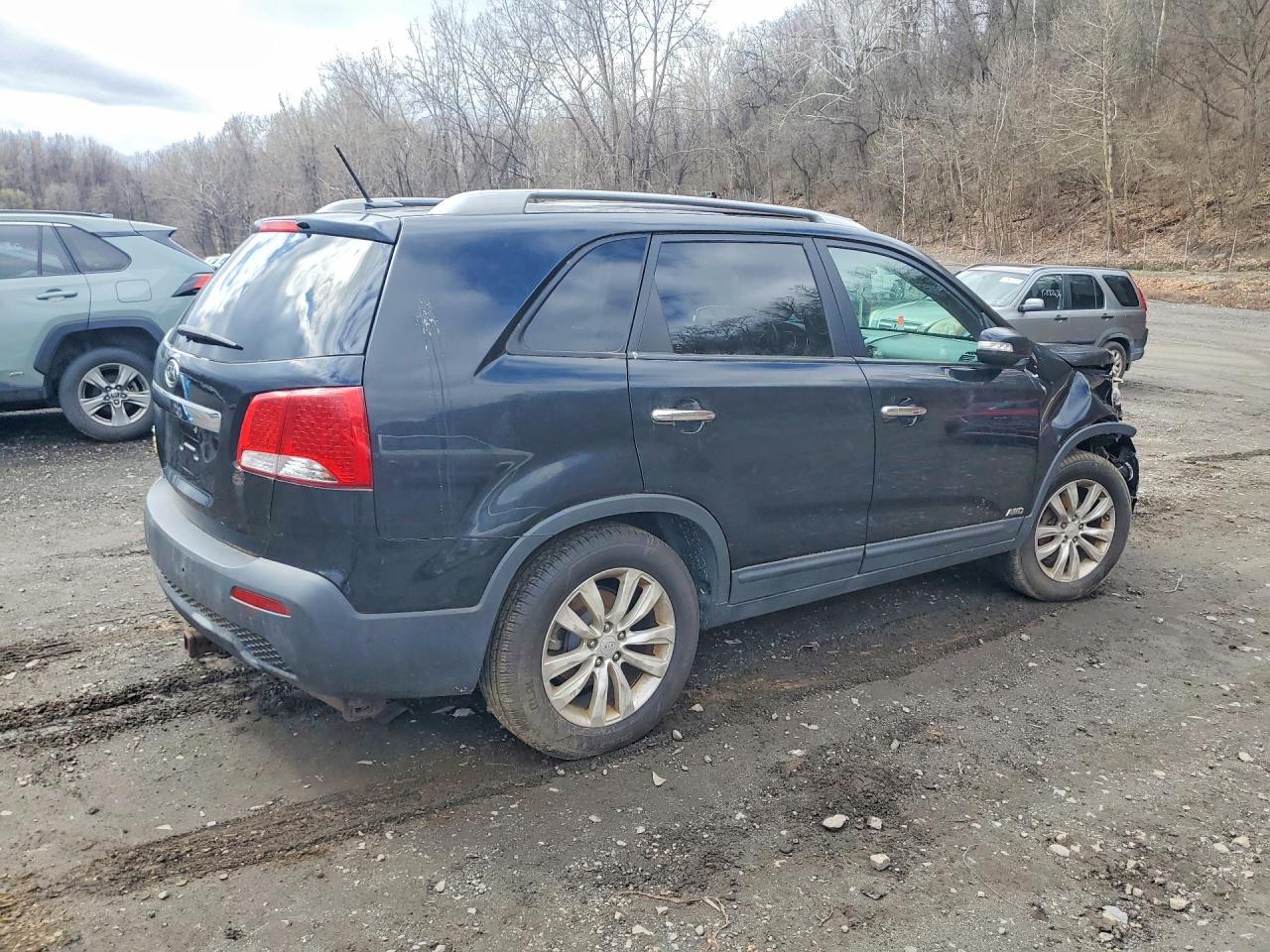 2011 KIA SORENTO
