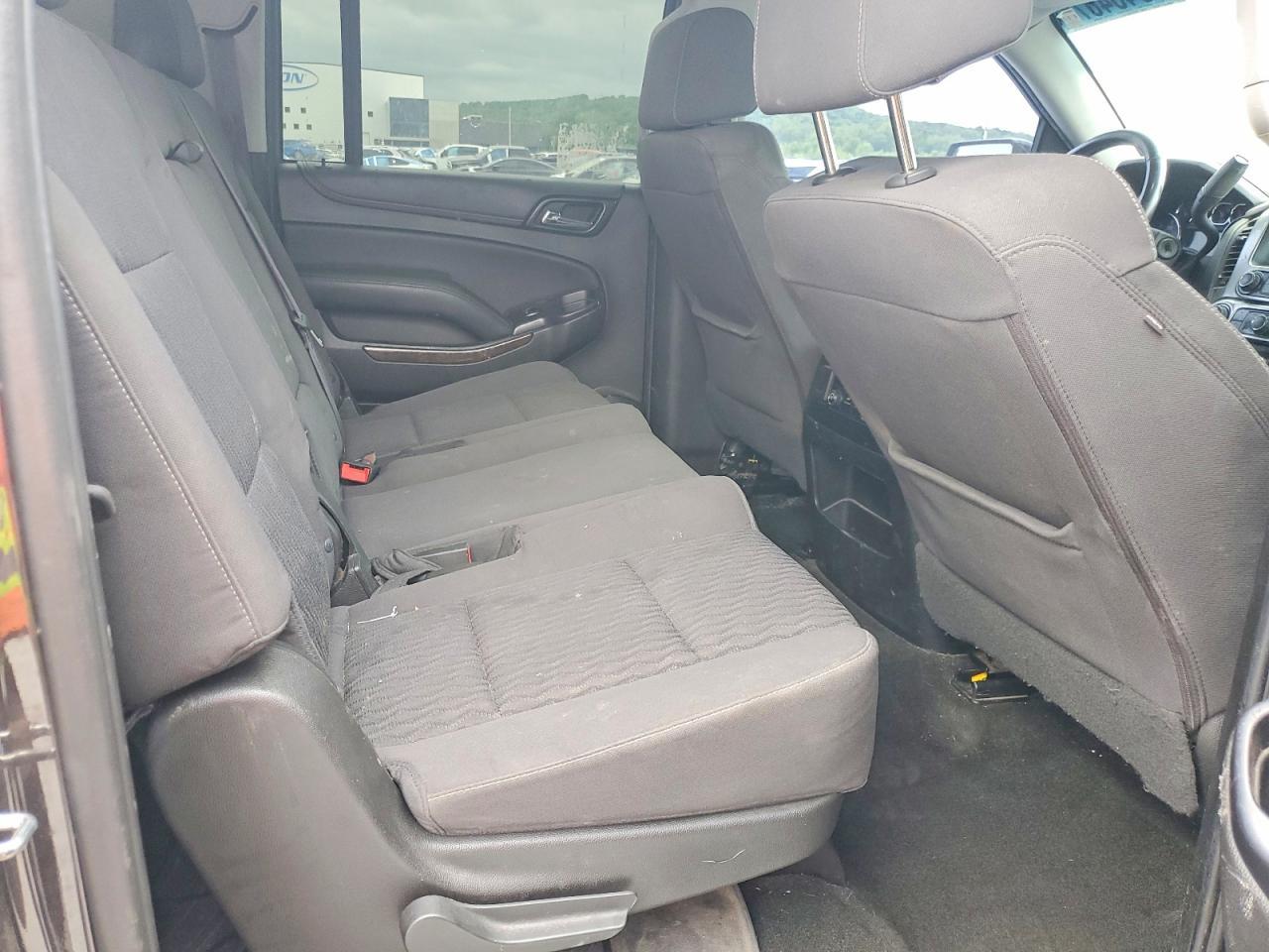 2017 CHEVROLET Suburban