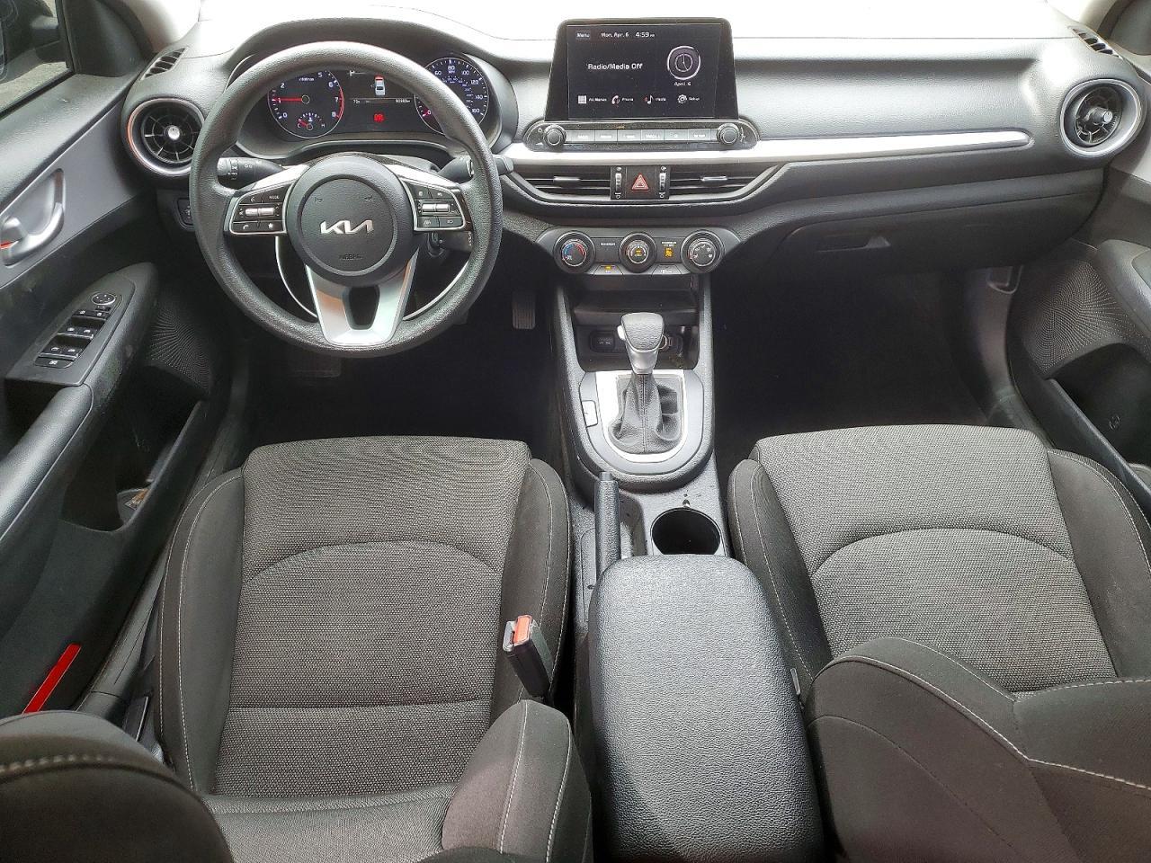 2023 KIA FORTE