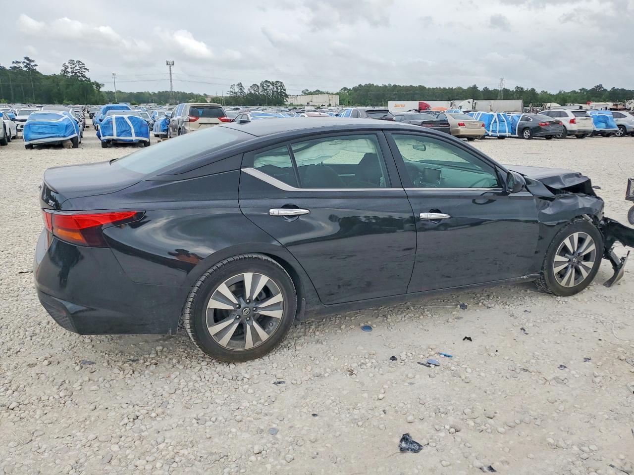 2022 NISSAN ALTIMA