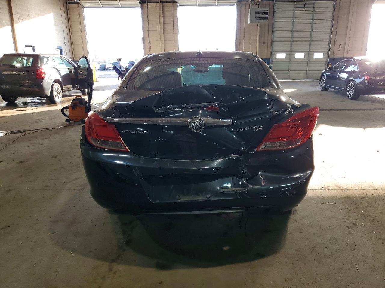 2011 BUICK Regal