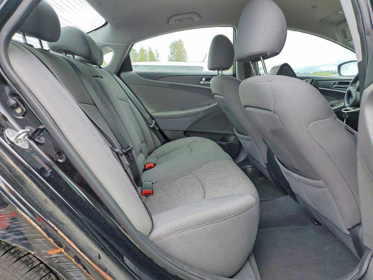2012 HYUNDAI SONATA