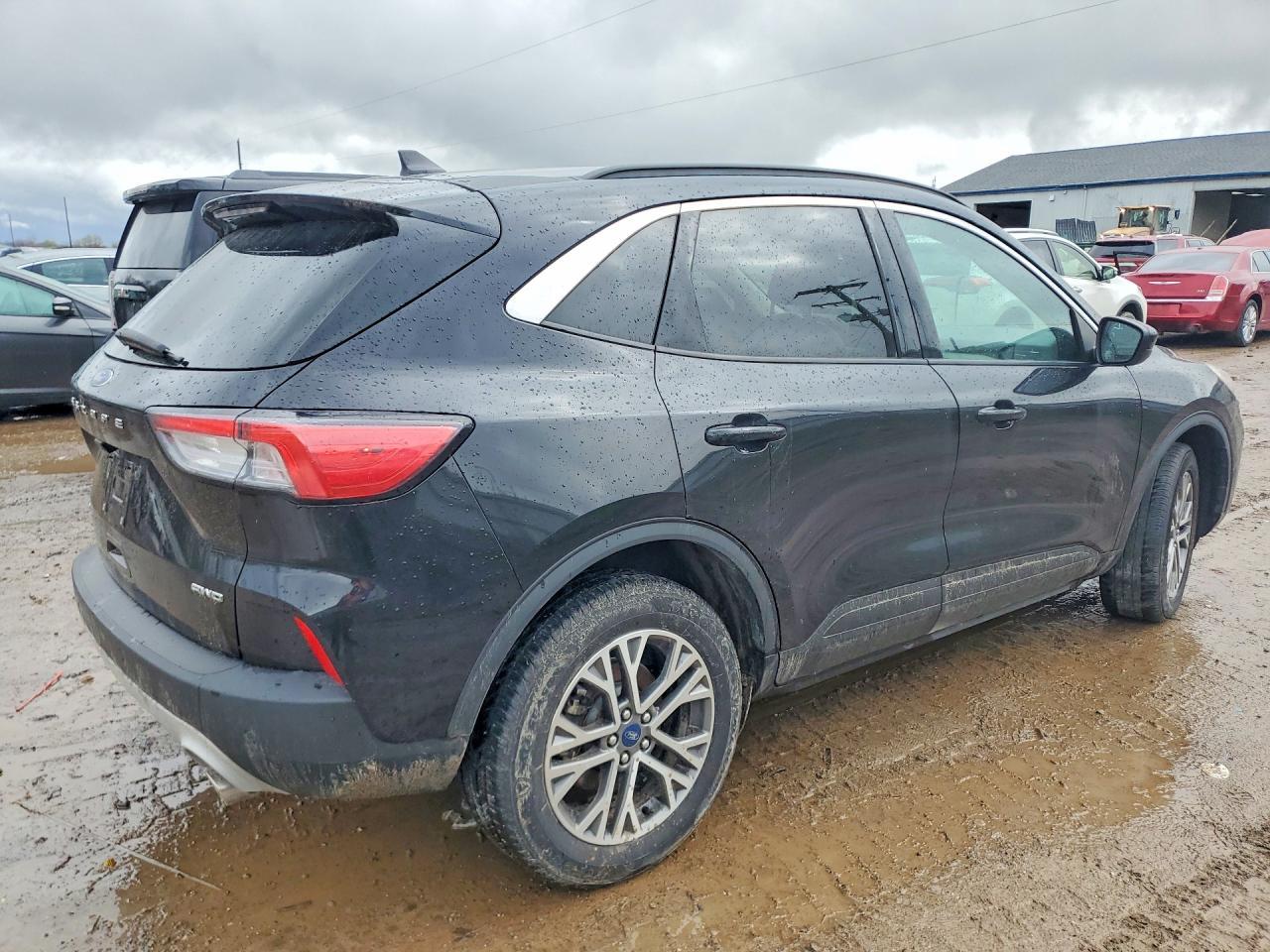 2021 FORD ESCAPE