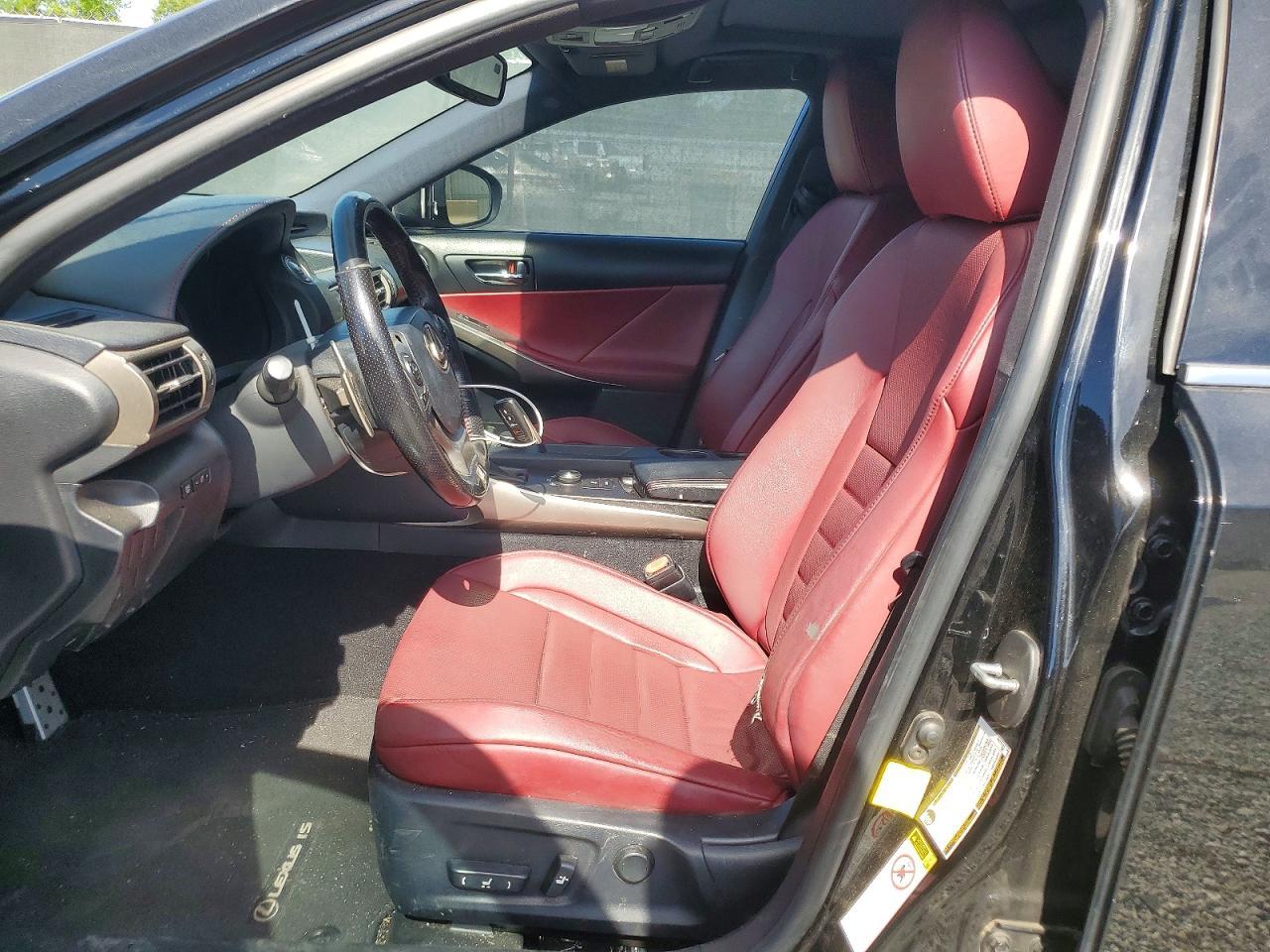 2016 LEXUS IS 200t