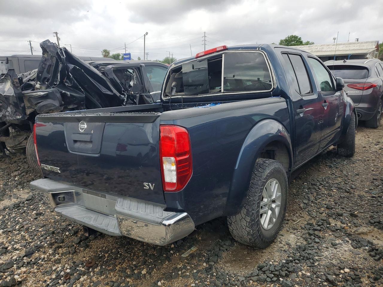 2015 NISSAN Frontier