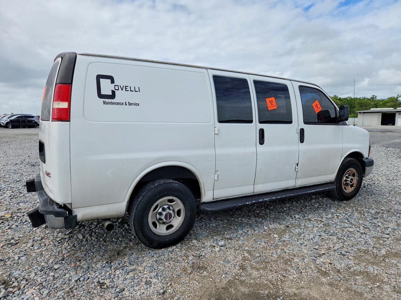2016 GMC Savana