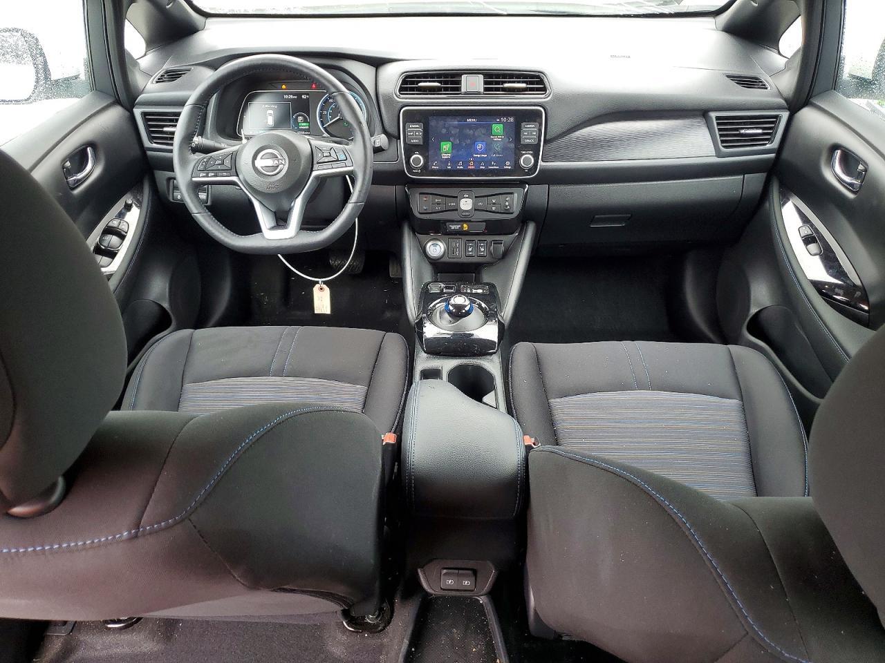 2024 NISSAN LEAF
