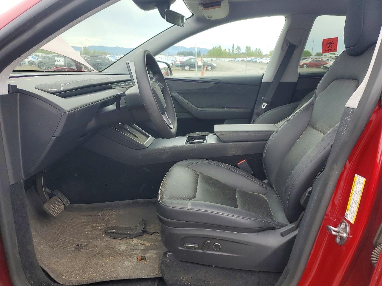 2026 TESLA MODEL Y