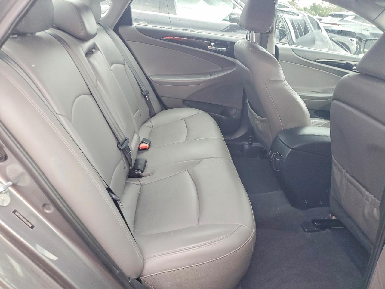 2013 HYUNDAI SONATA
