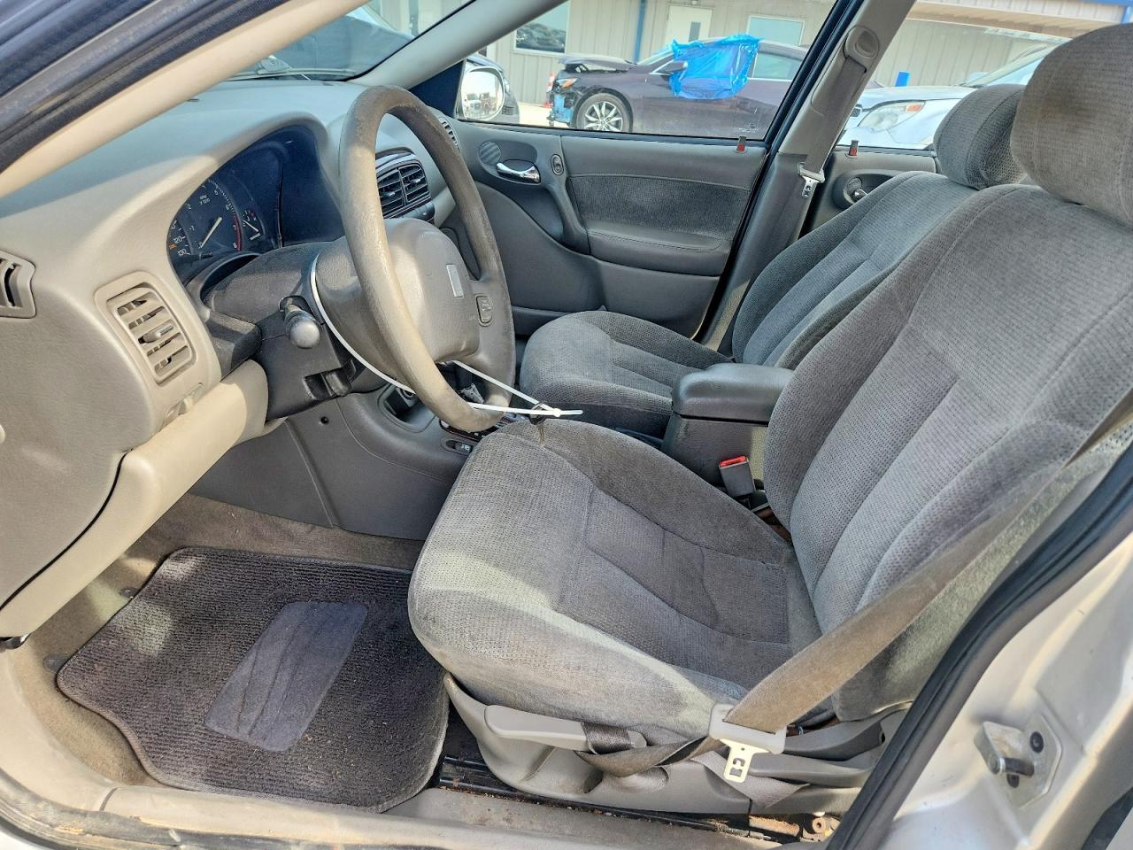 2002 SATURN L200