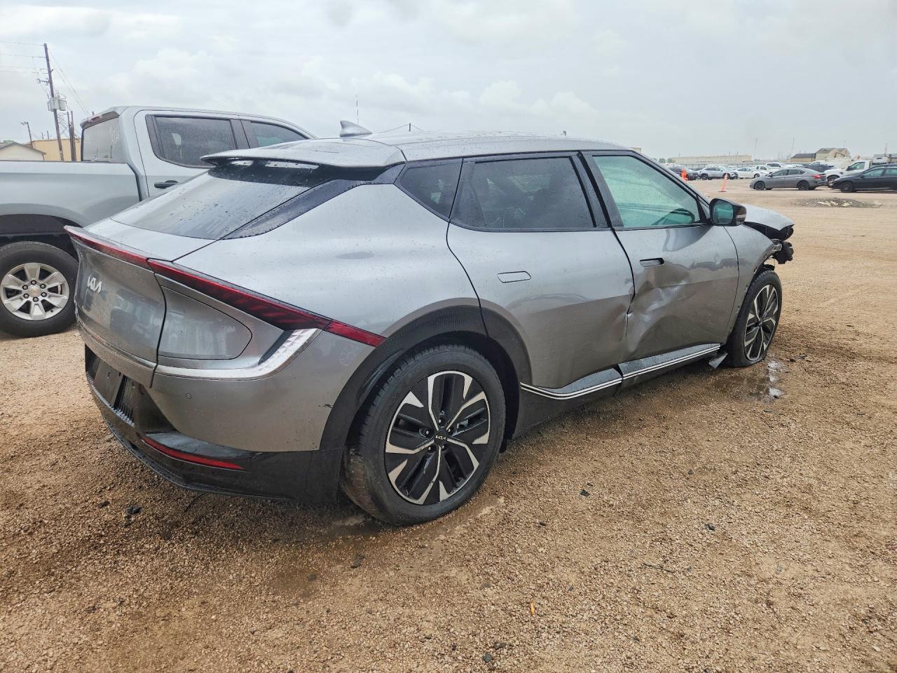 2024 KIA EV6