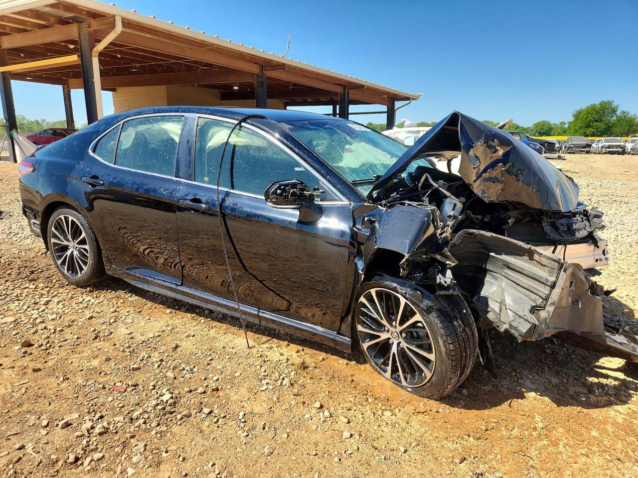 2018 TOYOTA CAMRY