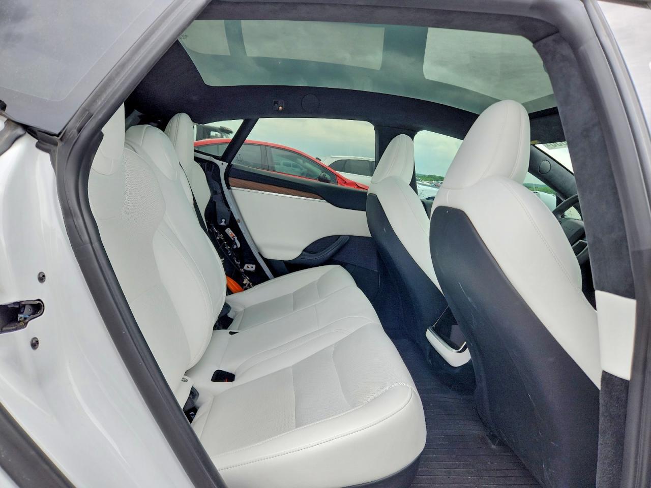 2024 TESLA MODEL S